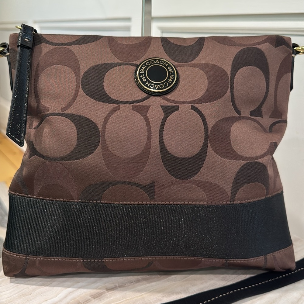Coach Bag Large Vintage Signature Stripe Logo Crossbody Bag in Brown and Black - Picture 3 of 17